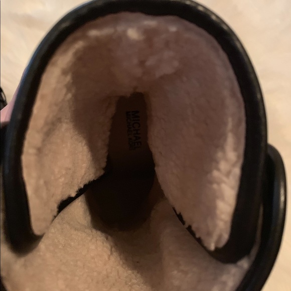 Michael Kors Heeled Leather Boots - Picture 3 of 7